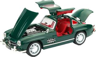 Joy Junction MERCEDES - BENZ Model Car 1:32 Metal Pull Back Die-cast Car (Green)