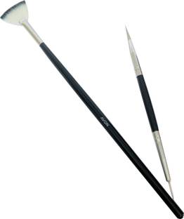 AVON nail brush set of 2