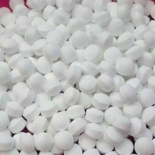 VIVID Naphthalene Balls
