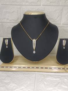 Madiwale Pendant set with chain and earrings Gold-plated Plated Alloy Necklace Set