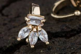 SHREEVARAM Cubic Zirconia, Diamond Gold-plated Plated Brass Nose Stud