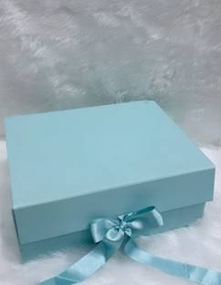 53 Arts Solid Party Box