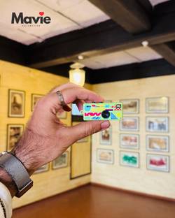 maviecollective Retro Mini Thumb Camera