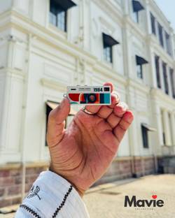 maviecollective Retro Mini Thumb Camera