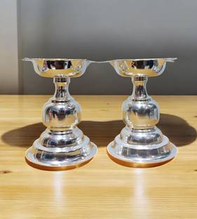 Sigaram Brass 4 Inch Star Plain Diya For Home Pooja Decore K4562 Brass