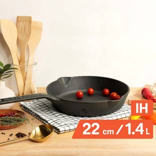 Meyer Pre-Seasoned Cast Iron Skillet\ Fry Pan 22 cm diameter 1.2 L capacity