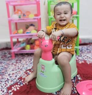 KORBOX Baby Toilet Trainer Potty Seat with Lid Cover with Removable Tray Potty Seat