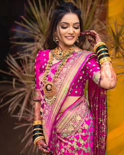 GORAL Embellished Kanjivaram Art Silk, Jacquard Saree