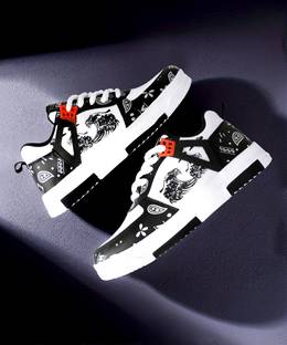 Socklines Sneakers For Men