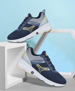 CAMPUS HURRICANE Running Shoes For Men