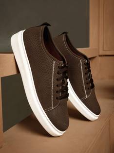 Wave Walker Sneakers For Men