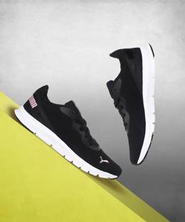 PUMA Hustle V2 Wns Running Shoes For Women