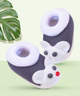 Tarun child care Booties