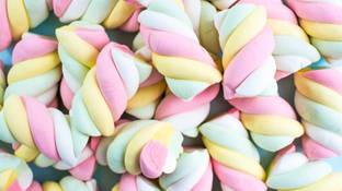 Grocery Planet Marshmallows Twisted Shape Pure Veg- 100gm (50 Pieces) Strawberry, Vanilla Marshmallow