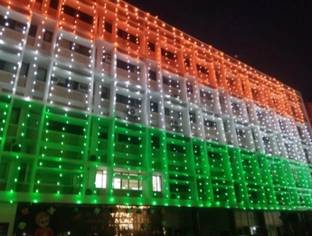 Perikam 42 LEDs 15 m Multicolor Steady Ball Rice Lights