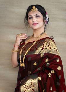 VACHNAMRUT FASHION Woven Kanjivaram Pure Silk Saree
