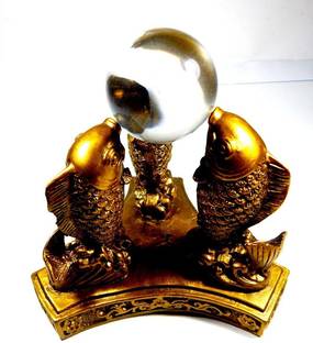 Zoltamulata Chinese Three Dolphin Fishes with Crystal Ball 3 Fish with Crystal Ball Fengshui Decorative Showpiece  -  5 cm