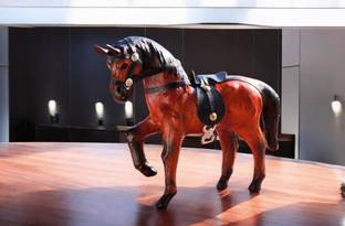 VMSK HandiCraft Shivaji Horse | Leather | 6” Inch | Brown | Premium Decorative Showpiece  -  23 cm