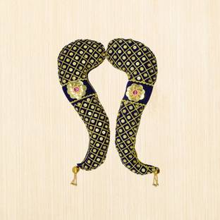 SVC Handicrafts Varalakshmi Vagamalai for Goddess Shoulder 12 Inch Decorative Showpiece  -  10 cm