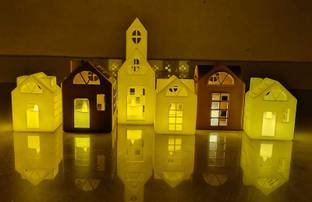 DDan Christmas Village Houses Set of 6 Decorative Showpiece  -  9 cm