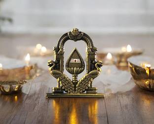 Wodec LORD MURUGAN MAYIL VEL- METAL IDOL FOR CAR DASHBOARD-RELIGIOUS IDOL Decorative Showpiece  -  5.5 cm