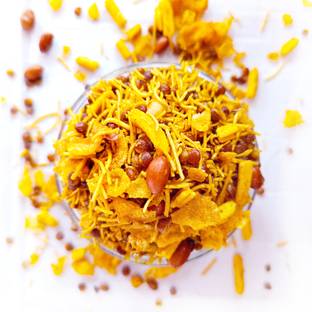 Raju & Bapi kolkata ka no-1 best and top quality organic KUCH TO HAI namkeen
