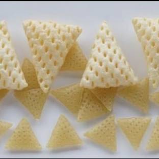 SINDHI KAKO 3D Fryums Snacks, Ready to Fry Papad 800g (Triangle Samosa Chips)