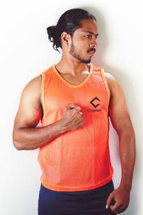 CAPTAIN SPORTS BIB ROUND NECKLINE DOTED Large Football, Hockey Bib