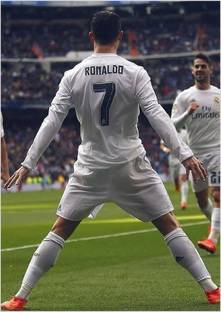 Starxdecals 30 cm Real madrid Ronaldo wall sticker - Ronaldo wall poster sticker - CR7 Self Adhesive Sticker