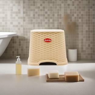 Sevyam Sevyam Rudrika Stool