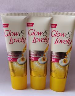 Glow & Lovely Sunscreen - SPF 50 PA+++ BRIGHTENING SUNSCREEN WITH VITA C NO WHITE CASTE 15ML_ X 3N