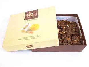 singla's Dodha Burfi Sweets 400gms Box