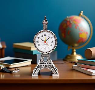 Spiaty Analog Silver Clock