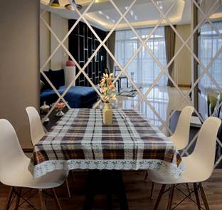 KANUSHI Plastic 6 Seater Checkered Table Cover