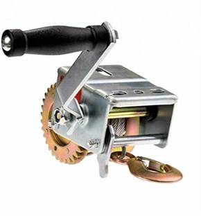 Breewell Tow Cable with Hand Gear Winch 1200 lb 10 m Towing Cable