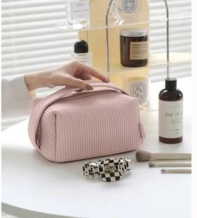 Nayra Cosmetic Pouch