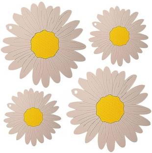 Besillia Silicone Coasters Set - Non-Slip Coasters Made of Silicone Soft Glue Washable & Reusable Coaster for Kitchen, Dining Table, Office, Big+Small,Pink Trivet