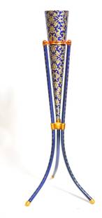 GROOVE AND GRAINS Golden Floral Pattern Set of Two Flower vase 2 Feet Iron Vase