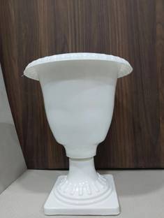 Nutts Plastic Vase