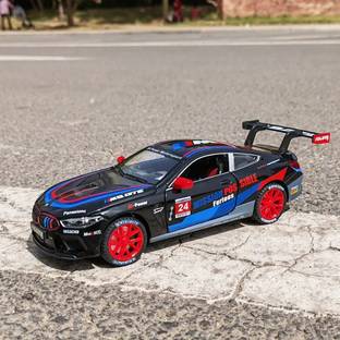 DARVICE 1:32 Scale Model M8 Car Diecast Metal Car Toy Car For Kids Light Sound Pull Back