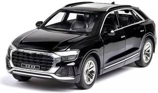 COELON 1:24 Die Cast Metal Car AUDI Q-8 Model Car Light Sound Pull Back Car Toy For Boy