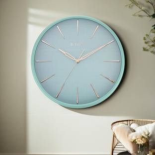 Titan Analog 32.5 cm X 32.5 cm Wall Clock