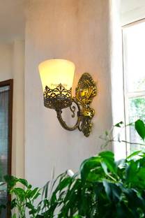 Prop It Up Wallchiere Wall Lamp Without Bulb