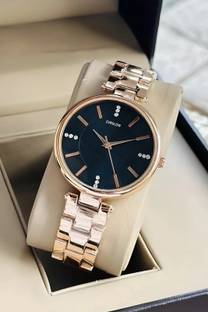 EVRGLOW Black round dial Analog Watch  - For Women