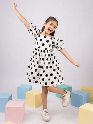 green emerald velvet dress Girls: A True Beauty Light Pink Floral Dress – Shop the Mint main image 1