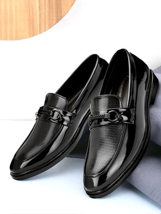 loafer shoes flipkart low price