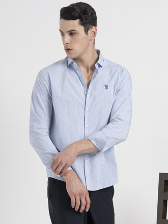 Men Relaxed Fit Fit Striped Spread Collar Casual Shirt
