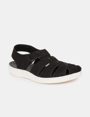 closed sandals mens