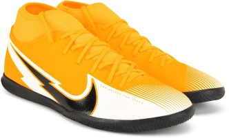 nike football shoes under 4000