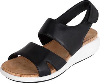 clarks sandals flipkart